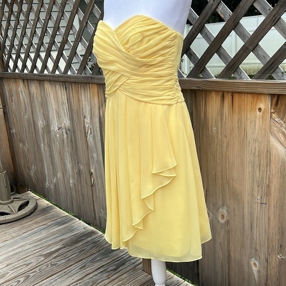 David’s Bridal Gorgeous Sunshine Yellow Formal Dress Size 8 style #F14847 - Picture 4 of 9